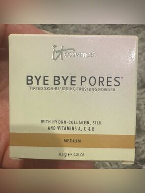 IT Cosmetics Bye Bye Pores Tinted Finishing Powder - Medium - New in box